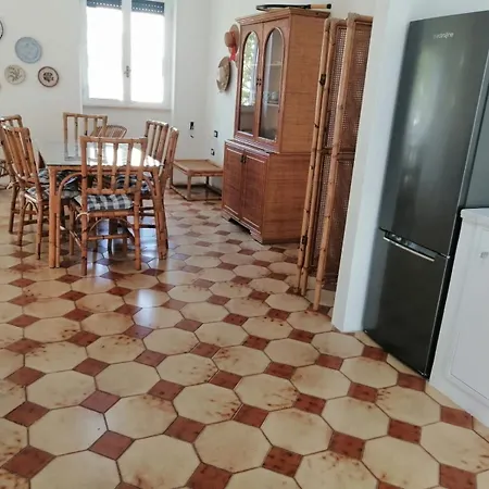 Casa Pepe A Pescoluse Марина-ди-Песколузе